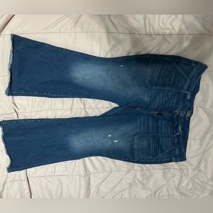 Torrid Mid- Rise Flare Vintage Stretch Size 28R